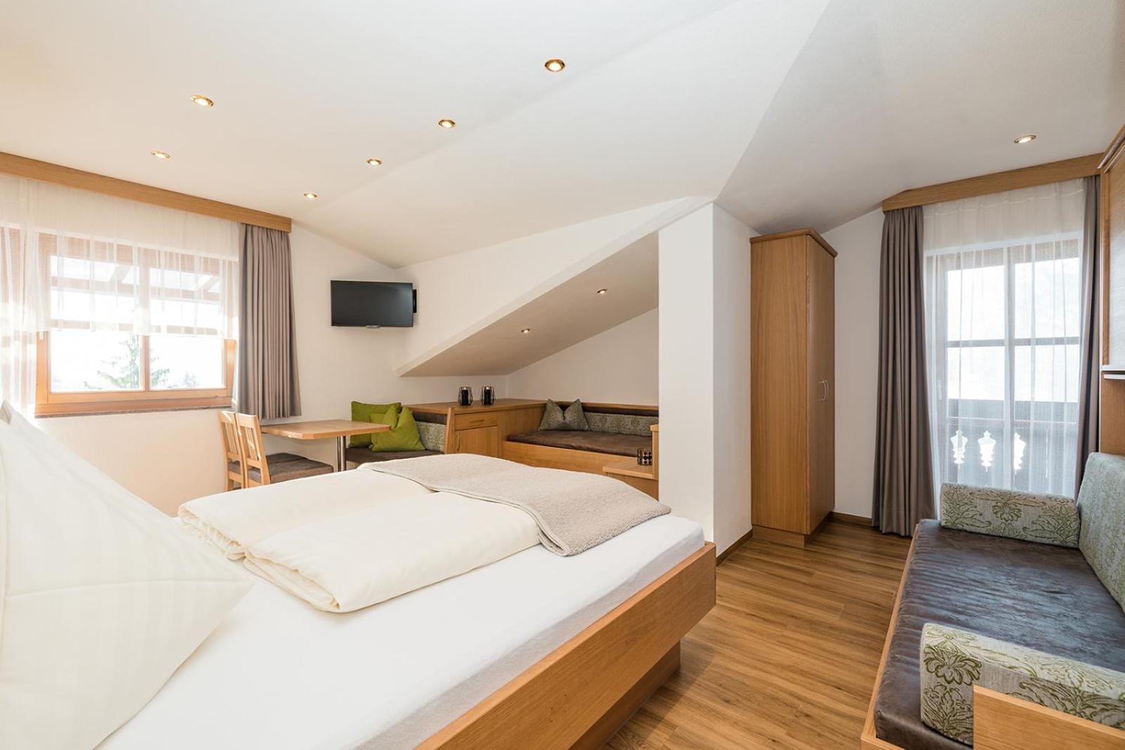 Apartments - Pension Florian ザンクト・ヨーハン・イム・ポンガウ エクステリア 写真